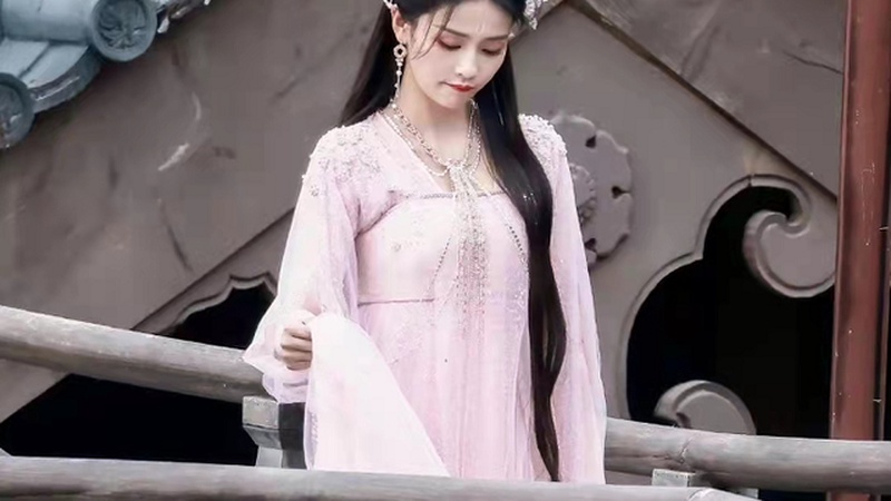 白鹿李昀锐奔跑吧海报花絮曝光青春活力感十足引期待