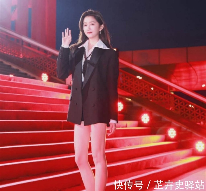 关晓彤